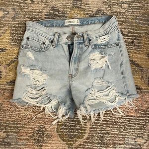 Abercrombie Mid Rise Boyfriend Shorts Size 25